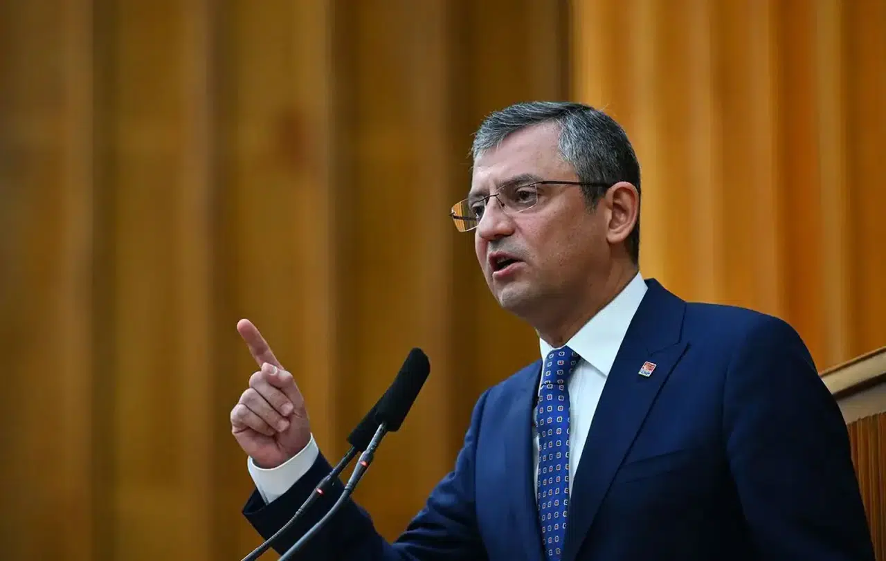 Siyasetin gündemi bir kez daha dokunulmazlık dosyalarıyla hareketlendi: CHP lideri Özel de listede