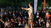 Diyarbakır’da tiyatro festivali: savaşın gölgesi, parkta kahkaha dolu gün