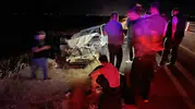 Şanlıurfa Siverek yolunda koyun sürüsüne çarpan araçta 3 kişi yaralandı