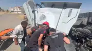 Viranşehir'de feci kaza: Tır sürücüsü hayatını kaybetti