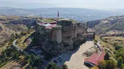 Elazığ Harput Kalesi'ndeki 940 yıllık tarihi cami yeniden ibadete açıldı