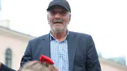 Elazığ Kapalı Çarşıda Cumhuriyet Bayramı coşkusu duygusal anlara sahne oldu