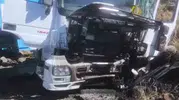 Siverek yolunda tır kazası sürücü hastaneye kaldırıldı