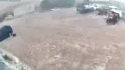 Bismil ilçesini vuran şiddetli fırtına ve sel anı kamerada