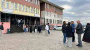 Bingöl’de binlerce aday kamu personeli olmak için ter döktü