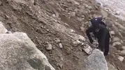 Ağrı Dağı zirve yolunda dağcılar heyelan tehlikesiyle karşı karşıya kaldı