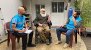 Kazak doktor Hakkari sınırında şifa dağıtıyor