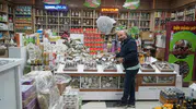 Muş'ta kış kapıya dayandı, aktarlarda şifalı bitki mesaisi başladı