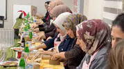 Ağrılı kadınlar sanatla birleşerek aşevi projesine büyük destek sağladı