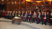 Van 29 Ekim Cumhuriyet Bayramı coşkusunu kapalı alanda yaşadı