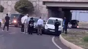 Batman Kuyubaşı Kavşağında üç araç birbirine girdi