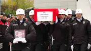 Şehit polis memuru Tayfun Akalan Van'dan dualarla son yolculuğuna uğurlandı