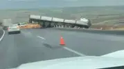 Diyarbakır Silvan kara yolunda tır kazası sonucu bir kişi yaralandı
