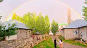 Patnos semalarında yağmur sonrası oluşan gökkuşağı görsel şölen sundu