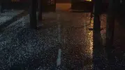 Bingöl'de dolu yağışı ve şimşekler geceyi gündüze çevirdi