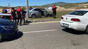 Siirt çevre yolunda iki otomobil çarpıştı 6 kişi hastaneye kaldırıldı