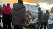 Yüksekova yolunda zincirleme kaza 11 kişi hastaneye kaldırıldı