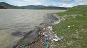 Koçköprü Barajı çöp yığınları altında kaldı