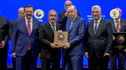 İdris Alan Ankara’da Cumhurbaşkanı Erdoğan’dan şeref beratını aldı