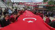 Sason gençleri 100 metrelik dev bayrakla sokaklara döküldü