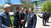 Ağrı Emniyet Müdürü sahadaki polislerle bayramlaştı