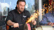 Elazığlı bıçak ustaları bayram mesaisinde sınırları zorluyor