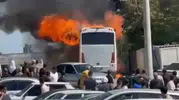 Şanlıurfa’da ziyaretçi otobüsü park halindeyken yandı