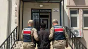 Şanlıurfa’da aranan hırsız jandarma operasyonuyla yakayı ele verdi