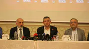Özgür Özel Diyarbakır’da demokrasi mesajı verdi