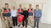 Sason’da jandarmadan şehit babalarına vefa ziyareti