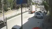 Elazığ’da kontrolden çıkan otomobil faciaya davetiye çıkardı