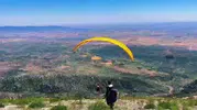 Cudi Dağı zirvesinden gökyüzüne atlayış yaptılar