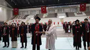 Fırat Üniversitesi Tıp Fakültesi 175 yeni doktorunu uğurladı