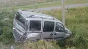 Tatvan yolunda iki otomobil çarpıştı 5 yaralı