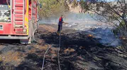 Mollakendi beldesindeki otluk alanda çıkan yangın ekiplerce söndürüldü