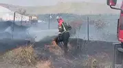 Bingöl Genç ilçesindeki bahçe yangını ekiplerin müdahalesiyle kısa sürede söndürüldü