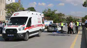 Van Edremit yolunda park halindeki kamyona çarpan otomobilde bir kişi yaşamını yitirdi