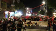 Vanlılar 15 Temmuz anma etkinliklerinde meydanlara akın etti