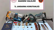 Mardin’deki kaçakçılık operasyonunda 1500 yıllık Roma mozaiği bulundu