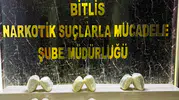 Bitlis merkezli operasyonda araçta 8 kilogram uyuşturucu bulundu