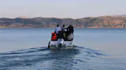 Hazar Gölü sularında kaybolan genç için arama operasyonu başlatıldı