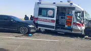 Mardin Nusaybin yolunda hasta taşıyan ambulans zincirleme kazaya karıştı