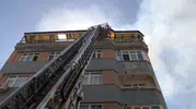 Elazığ merkezde apartman çatısında çıkan yangın paniğe neden oldu?