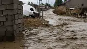 Doğubayazıt Dalbahçe köyünde aşırı yağışlar sel felaketine yol açtı