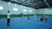 Muşta gençler yaz tatilini kort tenisi ile verimli hale getiriyor
