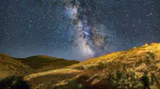 Bitlisin karanlık gökyüzünde Perseid meteor şöleni yaşandı