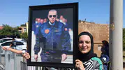 70 bin boncukla Erdoğan tablosu yaptı, korumalar aracılığıyla teslim etti