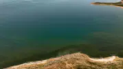 Van Gölü kıyısındaki renk değişimi ilçe sakinlerini şaşırttı