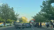 Diyarbakırda kontrolden çıkan otomobil takla attı
