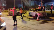 Muş kent merkezinde iki otomobilin karıştığı kazada iki kişi yaralandı